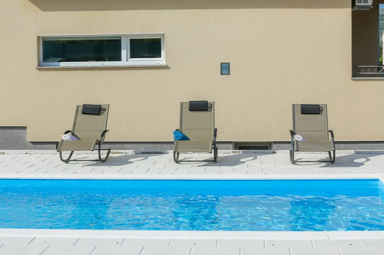 Villa Donata Pridraga 0*,  Croatia